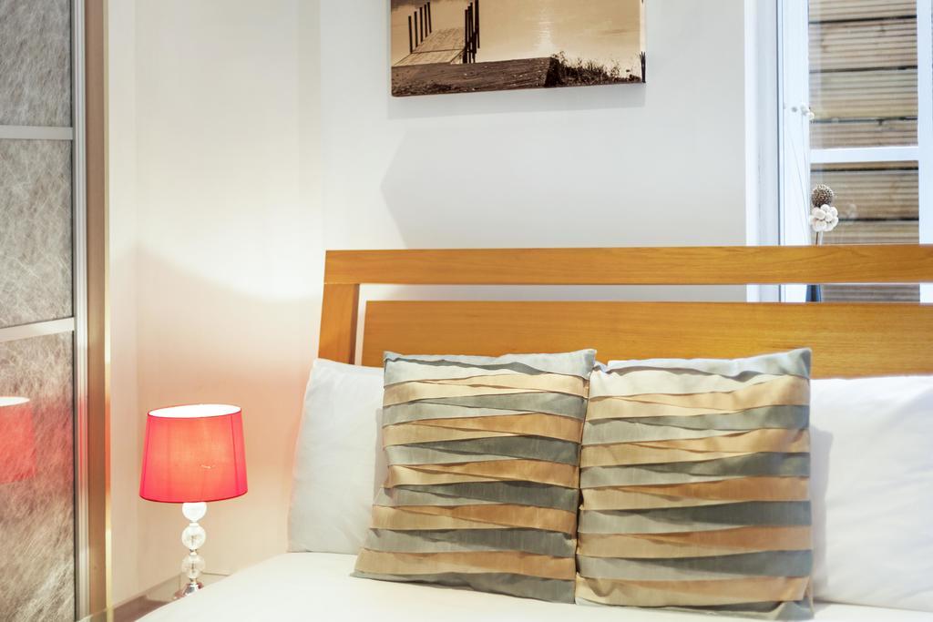 Club Living - Barbican Apartments Лондон Экстерьер фото